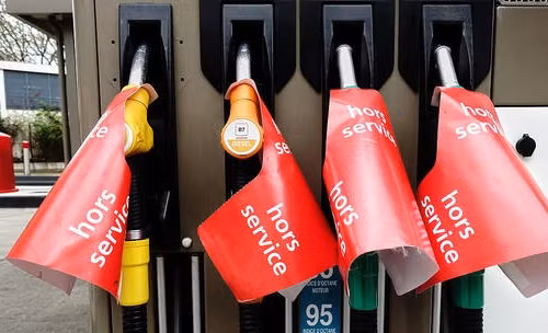 Pháp đang đối mặt với tình trạng thiếu nhiên liệu nghiêm trọng