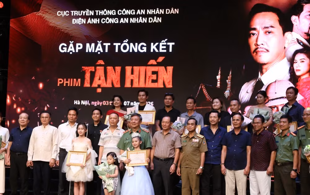 Gặp mặt, tổng kết phim về Tình báo CAND – "Tận hiến"