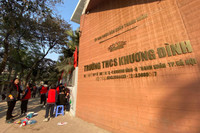 Xem học sinh ở Hà Nội vẽ bích họa 