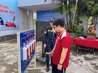 Xem học sinh, sinh viên Hà Nội trải nghiệm kỹ năng an toàn PCCC và CNCH