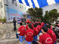 Xem học sinh, sinh viên Hà Nội trải nghiệm kỹ năng an toàn PCCC và CNCH