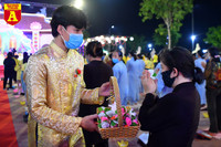 Phật tử đeo khẩu trang phòng dịch dự lễ Vu lan báo hiếu