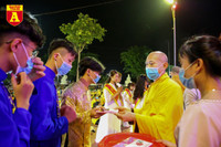 Phật tử đeo khẩu trang phòng dịch dự lễ Vu lan báo hiếu