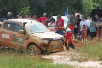 Những pha xử lý đầy kịch tính tại giải đua xe địa hình ở Hà Nội