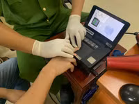 [Ảnh] Tiếp nhận xử lý gần 8.000 hồ sơ cấp căn cước công dân gắn chíp trong đợt nghỉ lễ