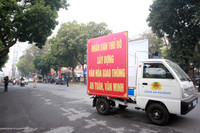 Hình ảnh lễ ra quân kiểm tra, xử lý vi phạm trật tự an toàn giao thông, đô thị ở Hà Nội 