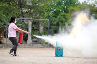 Xem cán bộ, đoàn viên công đoàn Công an Hà Nội xử lý tình huống cháy nổ 