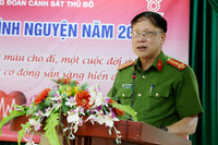 Hàng trăm chiến sĩ Cảnh sát cơ động tham gia hiến máu tình nguyện