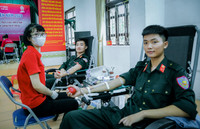 Hàng trăm chiến sĩ Cảnh sát cơ động tham gia hiến máu tình nguyện