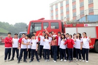 Gần 400 học sinh ở Hà Nội trải nghiệm kỹ năng chữa cháy, thoát hiểm