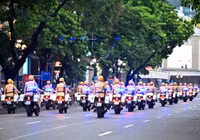 Cận cảnh dàn xe chuyên dụng của Công an Hà Nội diễu binh, diễu hành tại hồ Hoàn Kiếm 