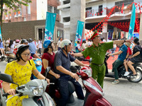 Công an phường Giảng Võ bảo đảm an ninh trật tự, an toàn giao thông trong ngày khai giảng năm học mới