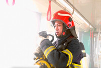 Giải cứu hành khách trong vụ cháy giả định trên tàu metro Nhổn - ga Hà Nội