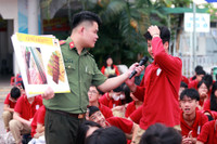 Công an Hà Nội hướng dẫn cách nhận diện và phòng tránh ma túy ở lứa tuổi học đường