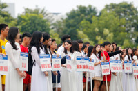 Ngắm 100 nữ sinh khoe sắc tại Giải bóng đá Trung học phổ thông lớn nhất Hà Nội