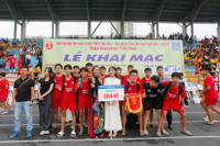 Ngắm 100 nữ sinh khoe sắc tại Giải bóng đá Trung học phổ thông lớn nhất Hà Nội