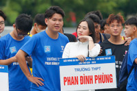 Ngắm 100 nữ sinh khoe sắc tại Giải bóng đá Trung học phổ thông lớn nhất Hà Nội