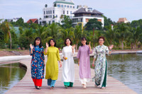 Phụ nữ Công an Thủ đô lan tỏa tuần lễ “Áo dài cộng đồng”