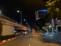 [Ảnh] Có một Hà Nội rất khác sau 20h...