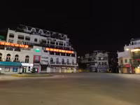 [Ảnh] Có một Hà Nội rất khác sau 20h...