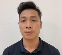 [Ảnh] Cận cảnh quá trình đột kích quán hát cho nhau nghe, bắt quả tang 13 đối tượng 'bay lắc'