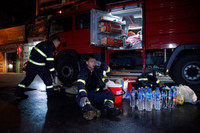 Những hình ảnh lính cứu hỏa Hà Nội bị thương, kiệt sức sau nhiều giờ chữa cháy 