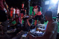 Những hình ảnh lính cứu hỏa Hà Nội bị thương, kiệt sức sau nhiều giờ chữa cháy 