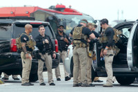 Cận cảnh Đội Mật vụ phản công CAT tinh nhuệ vừa bảo vệ Tổng thống Mỹ thăm Việt Nam