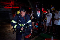 Những hình ảnh lính cứu hỏa Hà Nội bị thương, kiệt sức sau nhiều giờ chữa cháy 