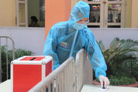 [Ảnh] Chủ động phòng chống dịch Covid-19 trong ngày bầu cử