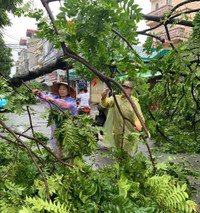 Hà Nội: Lực lượng Bảo vệ an ninh trật tự ở cơ sở sát cánh cùng nhân dân vượt qua khó khăn trong bão lũ