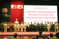 Những hình ảnh Công an Hà Nội ra quân tấn công trấn áp tội phạm dịp Tết Nguyên đán Ất Tỵ 2025