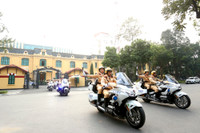 Những hình ảnh Công an Hà Nội ra quân tấn công trấn áp tội phạm dịp Tết Nguyên đán Ất Tỵ 2025