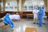 Diễn tập phòng chống dịch Covid-19, sẵn sàng cho kỳ thi tốt nghiệp THPT 