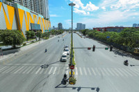 Hà Nội nắng nóng hơn 50 độ C, nền nhiệt ngoài trời như lò nung