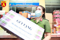 Phụ nữ Công an Thủ đô vào tâm dịch “chia lửa” cùng Bắc Giang 