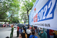 Công an Hà Nội đội nắng đảm bảo ANTT các điểm thi 