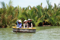 Trải nghiệm rừng dừa trên thuyền thúng ở Hội An 