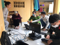 Vượt thôn, xuyên xóm cấp căn cước tận nhà phục vụ người cao tuổi