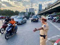 Sẵn sàng ứng trực, đảm bảo trật tự an toàn giao thông cho người dân sau nghỉ lễ