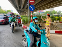 Sẵn sàng ứng trực, đảm bảo trật tự an toàn giao thông cho người dân sau nghỉ lễ