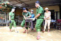 Sáng mãi những hình ảnh người chiến sĩ Công an Thủ đô vì nhân dân phục vụ 