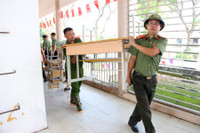 Sáng mãi những hình ảnh người chiến sĩ Công an Thủ đô vì nhân dân phục vụ 