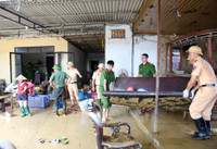 Sáng mãi những hình ảnh người chiến sĩ Công an Thủ đô vì nhân dân phục vụ 