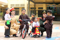 Góp nắng xuân cho trẻ em vùng cao 