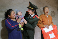 Góp nắng xuân cho trẻ em vùng cao 