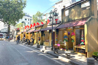 Tái hiện khoảnh khắc hào hùng ngày tiếp quản Thủ đô tại phố cổ Hà Nội