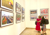  Trưng bày 70 tác phẩm ảnh “Hà Nội phát triển, đổi mới, hội nhập”