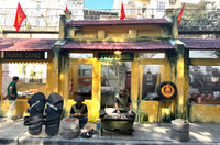 Tái hiện khoảnh khắc hào hùng ngày tiếp quản Thủ đô tại phố cổ Hà Nội