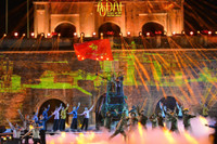 Ấn tượng đêm khai mạc Lễ hội Áo dài du lịch Hà Nội 2024